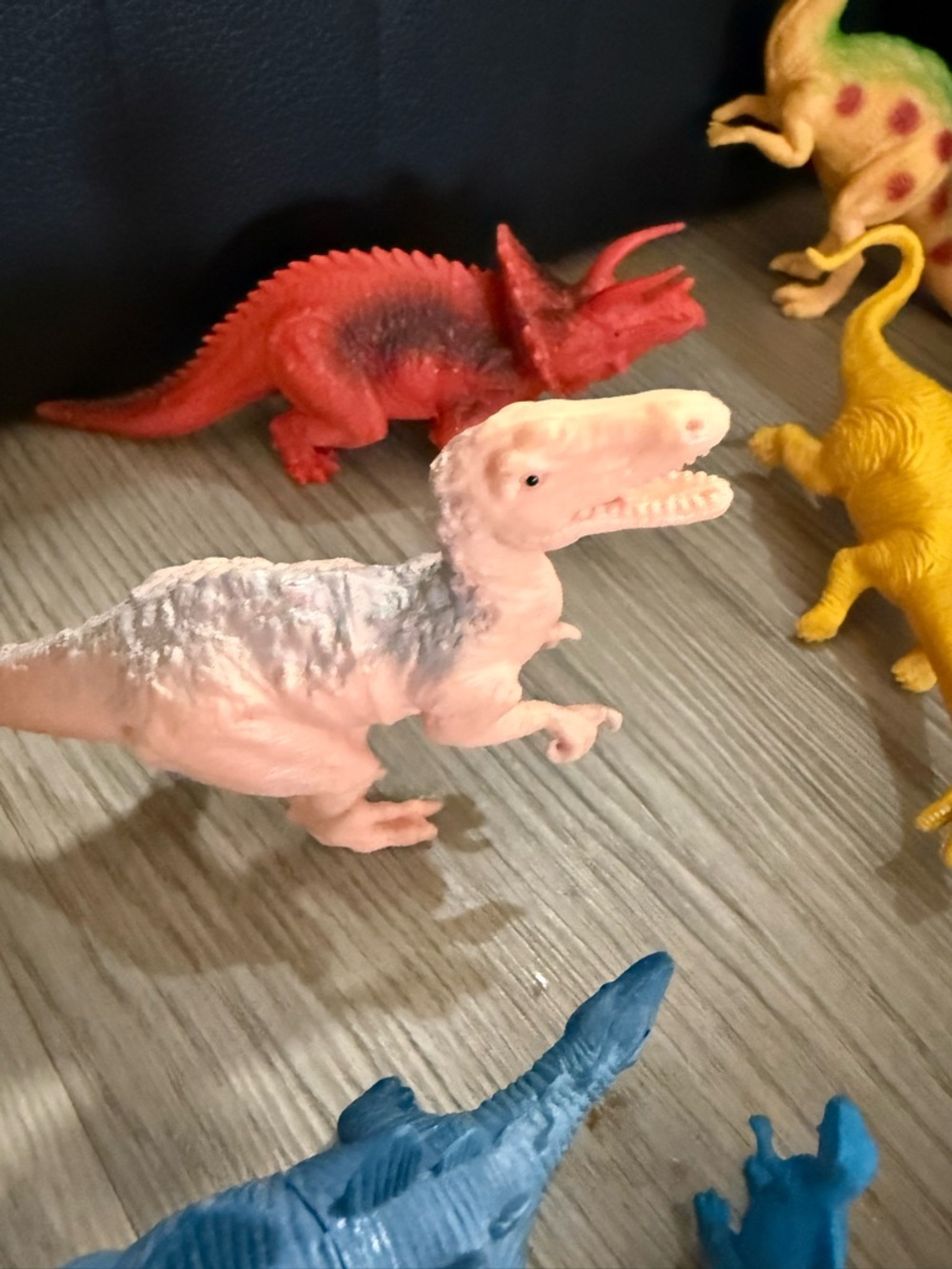 Colorful Assorted Reptile Toy Set - Multicolor - Picture 5 of 7